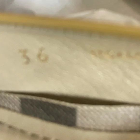 Burberry Nova Flats - Picture 8 of 9